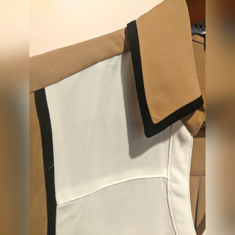 Express button down blouse size small - Picture 3 of 5